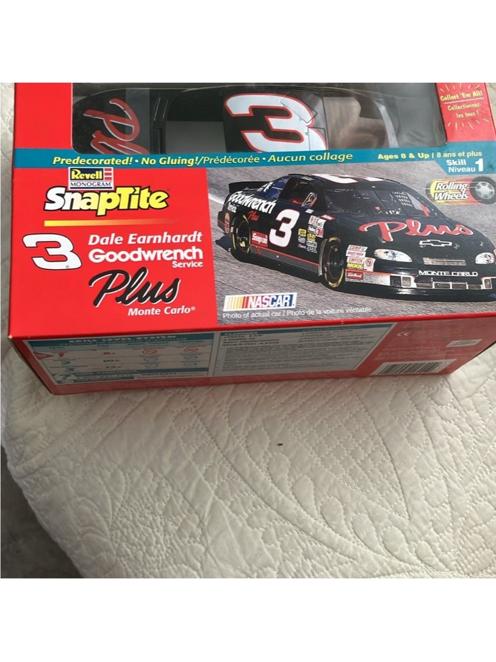 Dale Earnhardt No.3 Black Goodwrench NASCAR Die-Cast & Collector Set - Picture 5 of 16